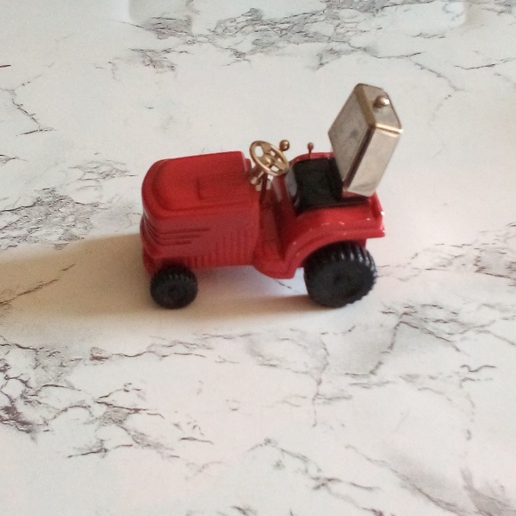 *RARE* Vintage Mini Red Riding Lawn Mower Desk Clock - Picture 3 of 8